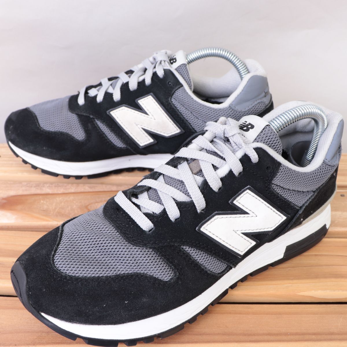 z1247【565】ニューバランス US7.5 25.5cm/黒 ブラック 白 newbalance メンズ スニーカー 中古拍卖