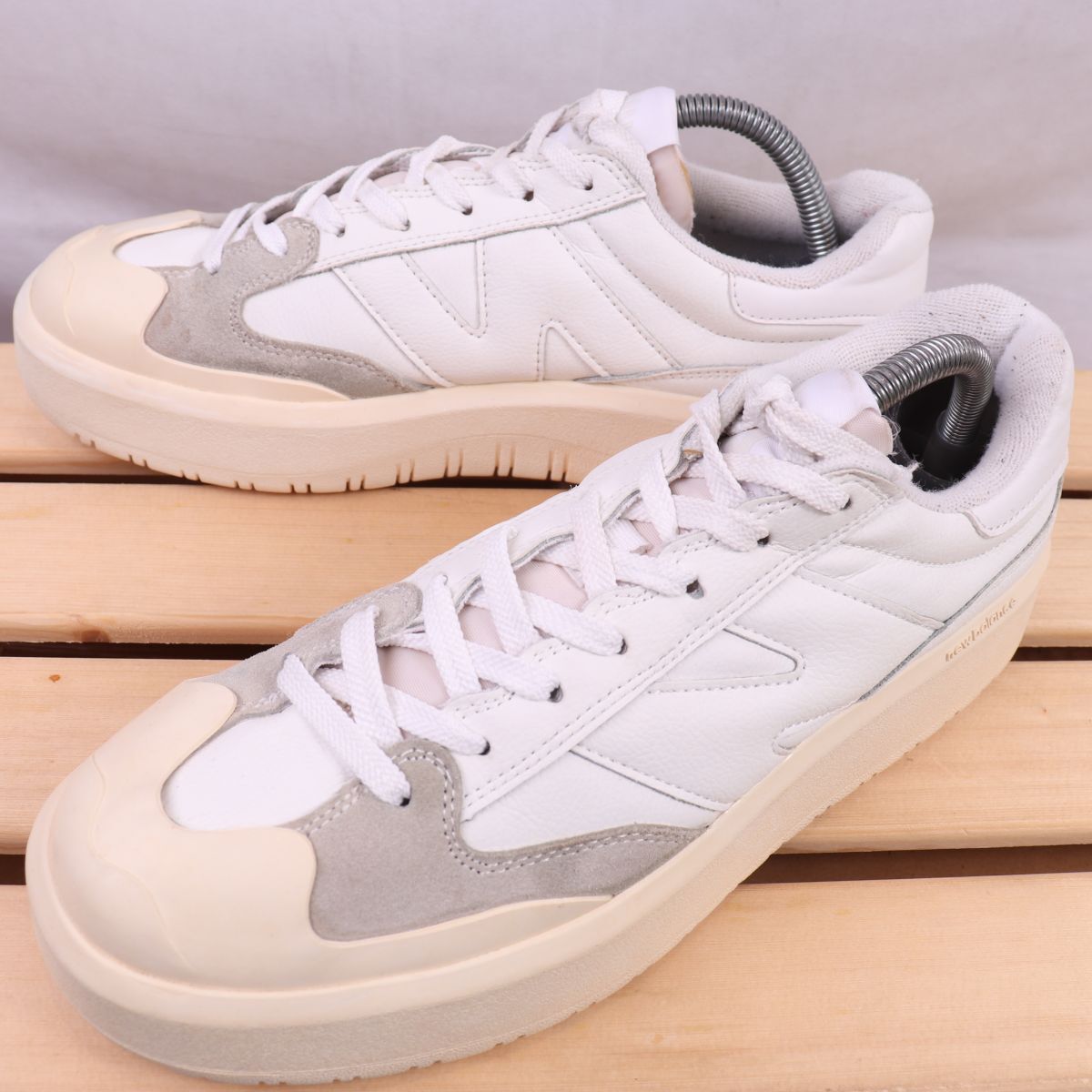 z1027【CT302MA】ニューバランス US9.5 27.5cm/白 ホワイト クリーム グレー newbalance メンズ スニーカー 中古拍卖
