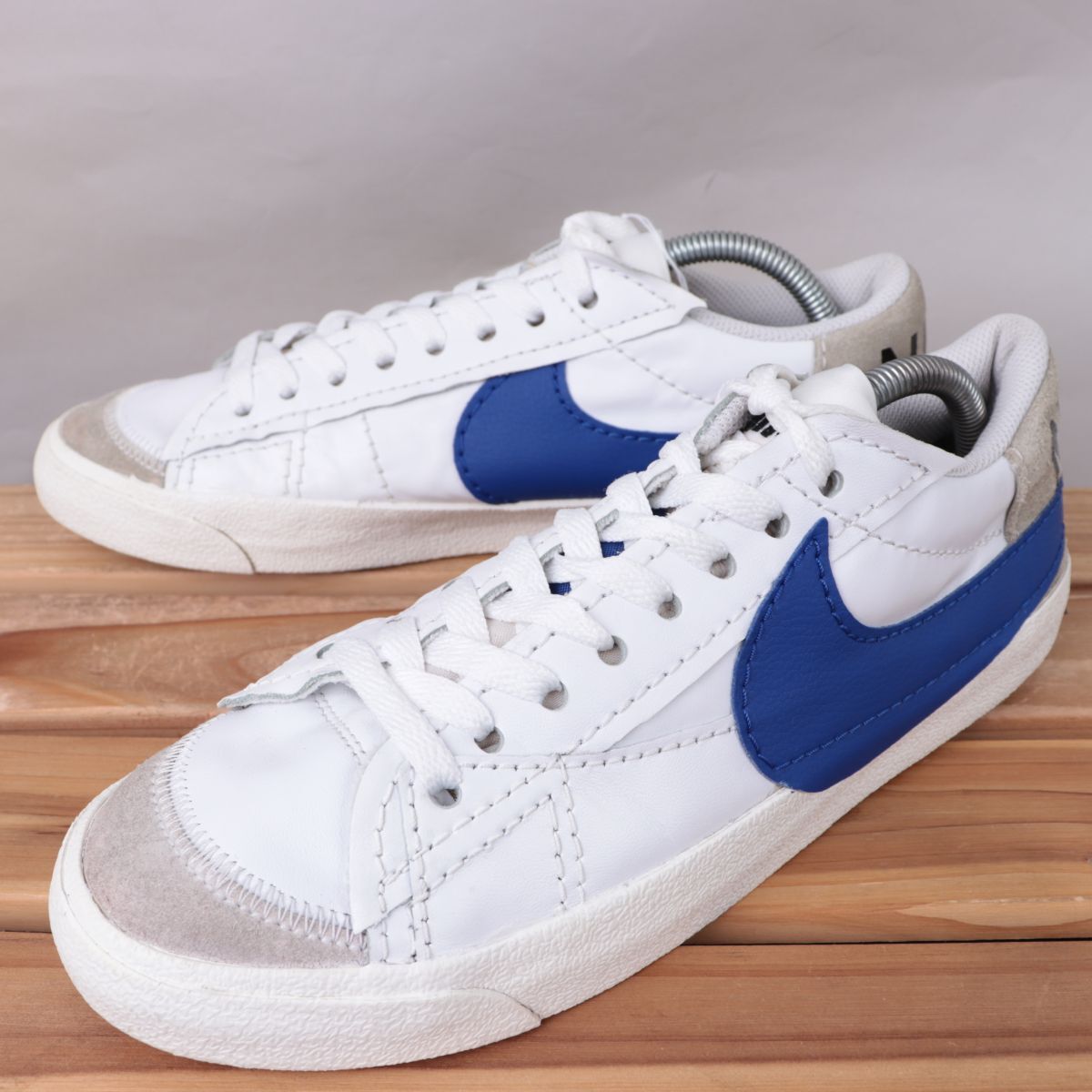 z1384 ナイキ ブレーザー ロー US9 27.0cm/白 ホワイト 青 ブルー ライトグレー NIKE BLAZER LOW77 ブレザー メンズ スニーカー 中古拍卖