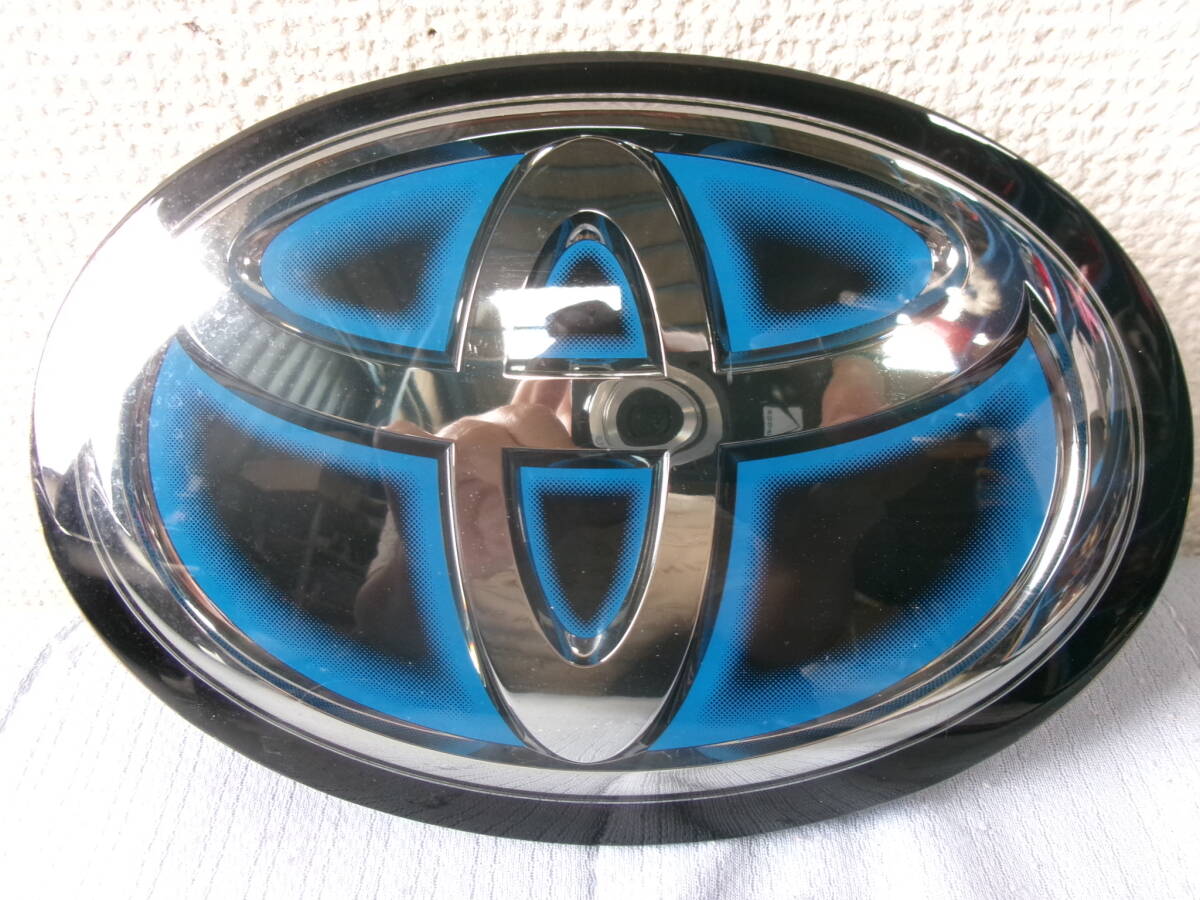 ⑧ TOYOTA エンブレム プリウス ZVW50 53141-33130拍卖
