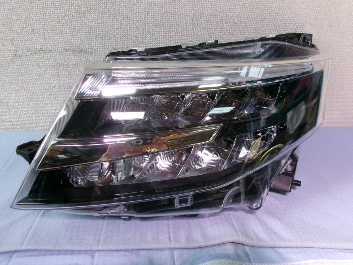 ⑧ ルーミー カスタム ヘッドライト左 M900A M910A STANLEY W6242 刻印 A5拍卖