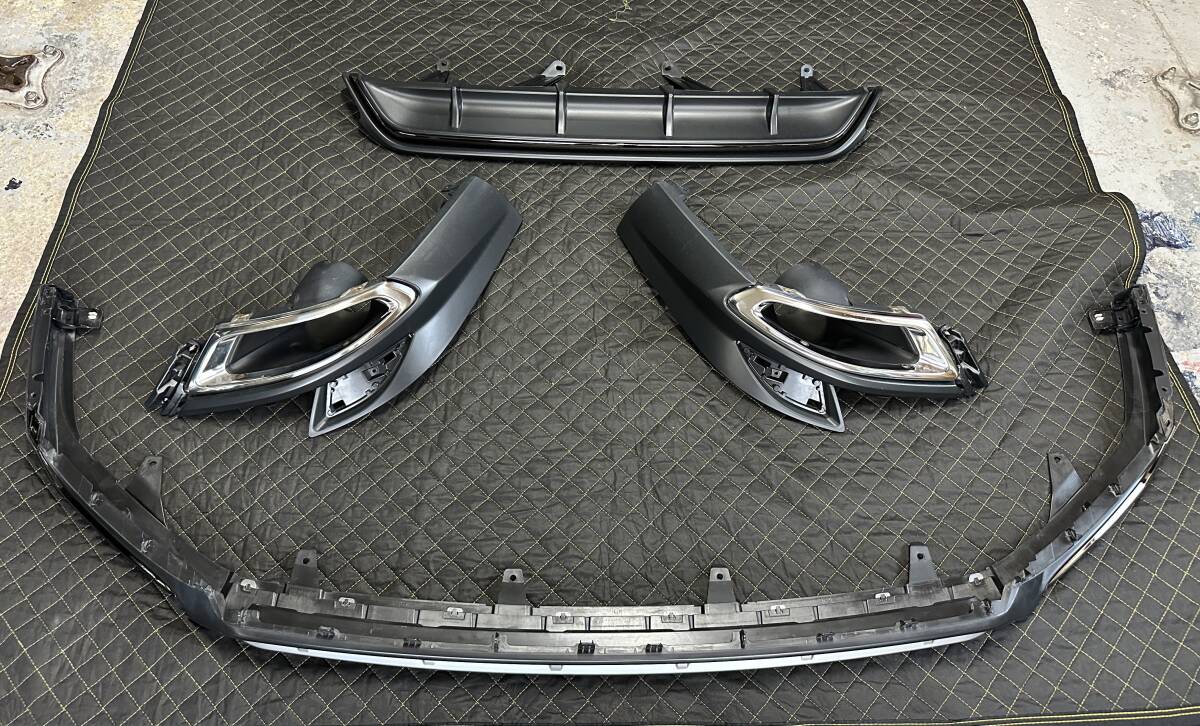 レクサス RX300 Fスポーツ純正 フロント/リアスポイラーセット マフラーカッター付き 補修用に ※発送不可手渡し限定 横浜市瀬谷区拍卖