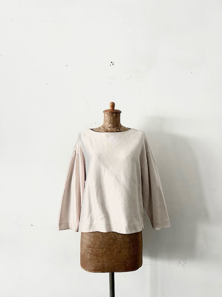 THE LIBRARY シルキーダブルフェイス プルオーバー グレー 伊藤まさこ拍卖