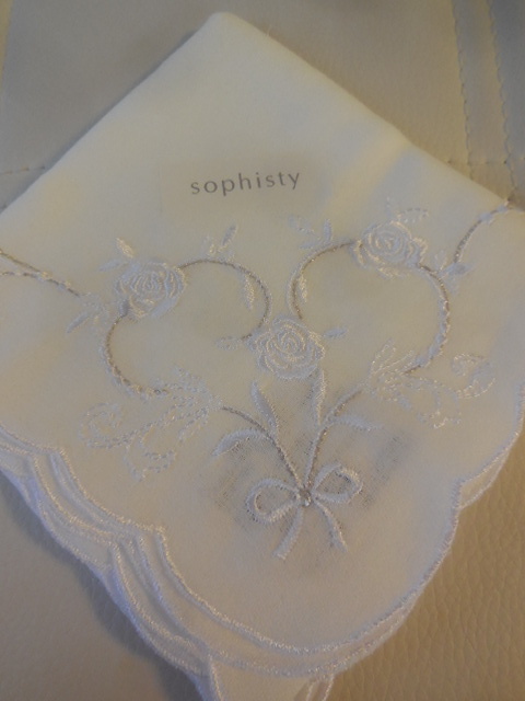 ★新品★Sophisty★ホワイト★刺繍★白いハンカチ★ソフィスティ★拍卖