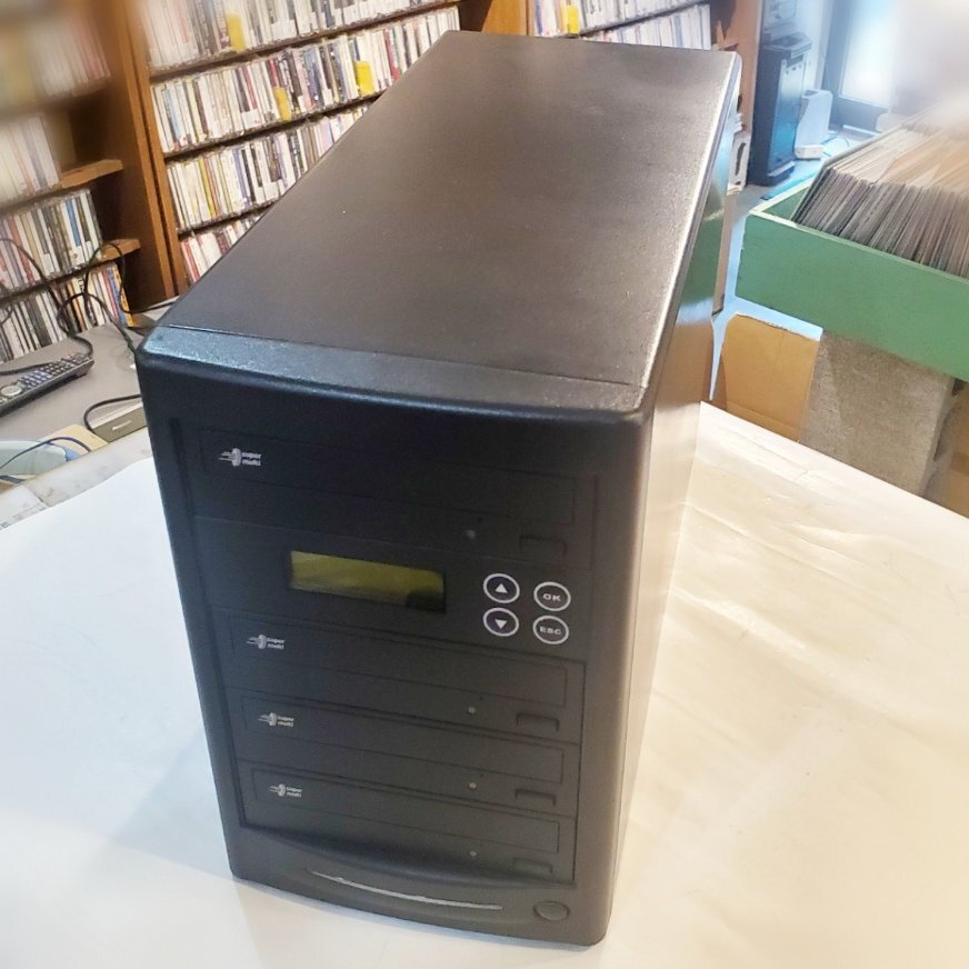 GY0757 スリーエー DVDデュプリケーター R3-LB+HDD(LG搭載) 日本語表示 3シリーズ(1:4)DVD/CDコピー機【中古品】3A拍卖