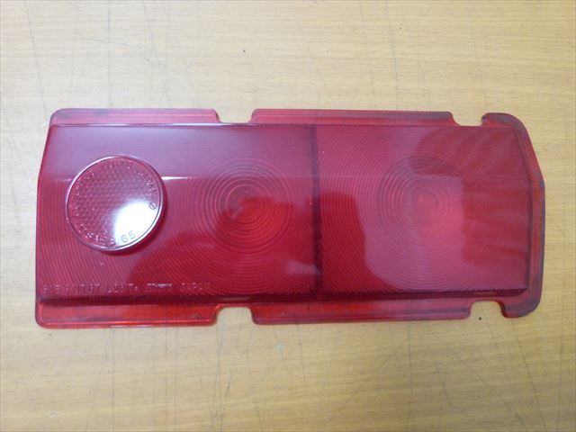 ブルーバード510SSS 1968 右 テールライトレンズ拍卖