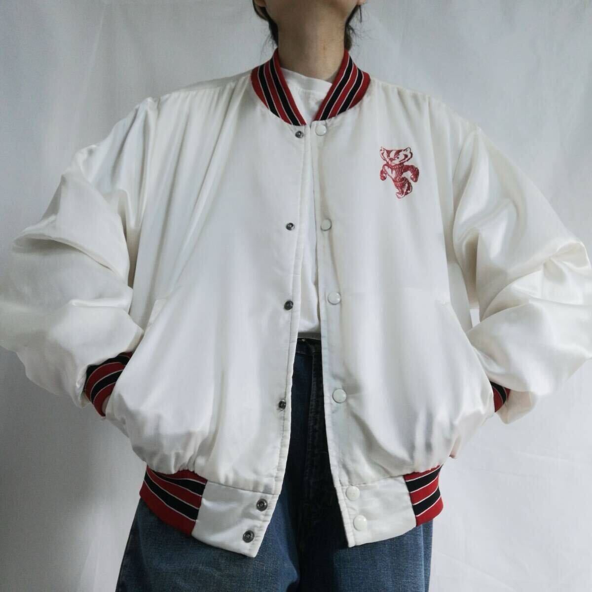 古着 80年代 USA製 Swingster NCAA サテンナイロンスタジャン メンズXL ウィスコンシン大学 カレッジ バックプリント ヴィンテージ / N491拍卖