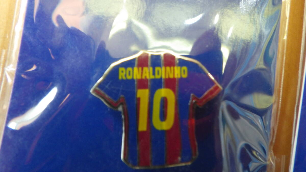 FCバルセロナ ロナウジーニョ10 ピンバッチ ユニフォーム 拍卖