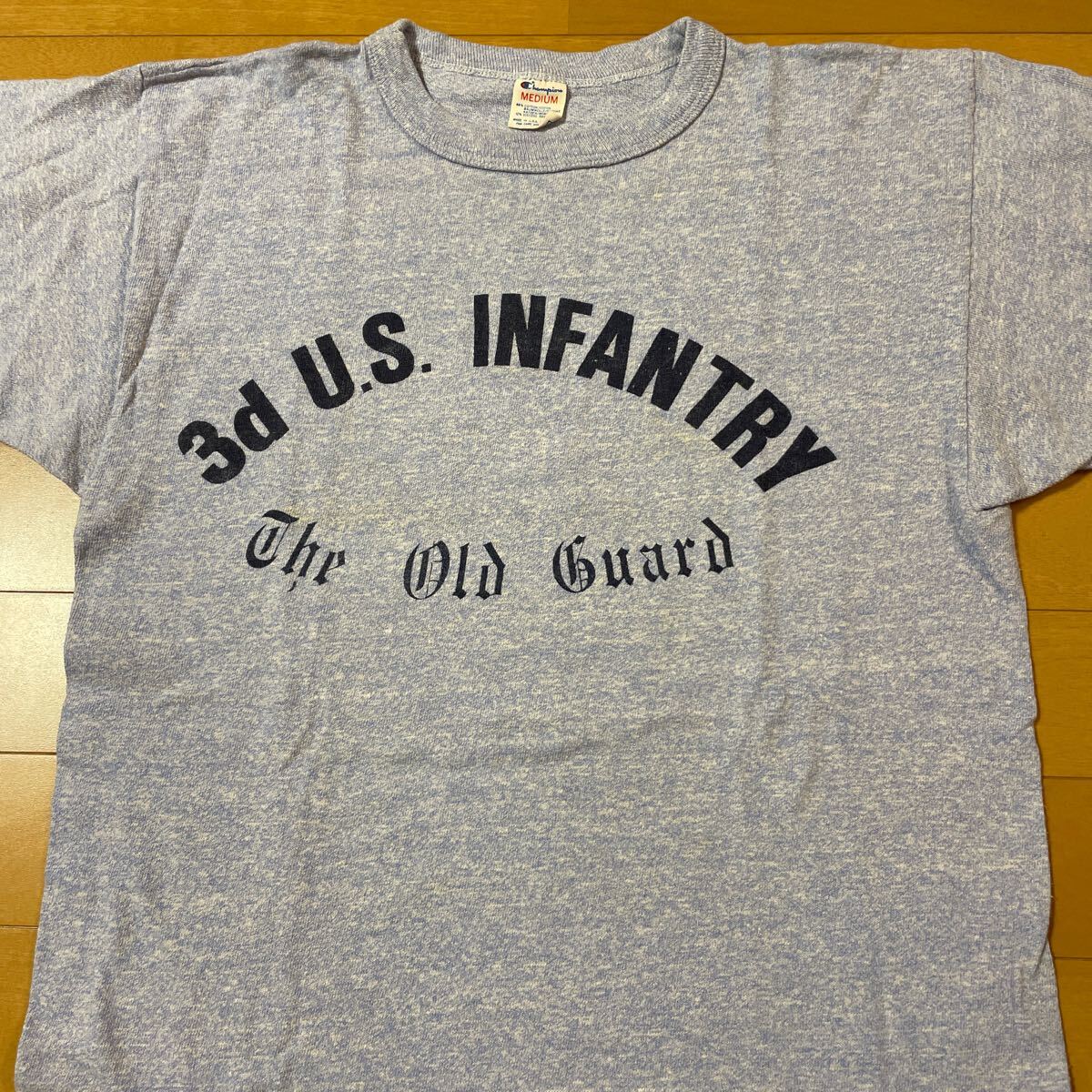 染み込み オールドイングリッシュ OLD GUARD ミリタリー チャンピオン 88 12 Tシャツ 青 霜降り 80s トリコタグ 目無し USA製 ビンテージ拍卖