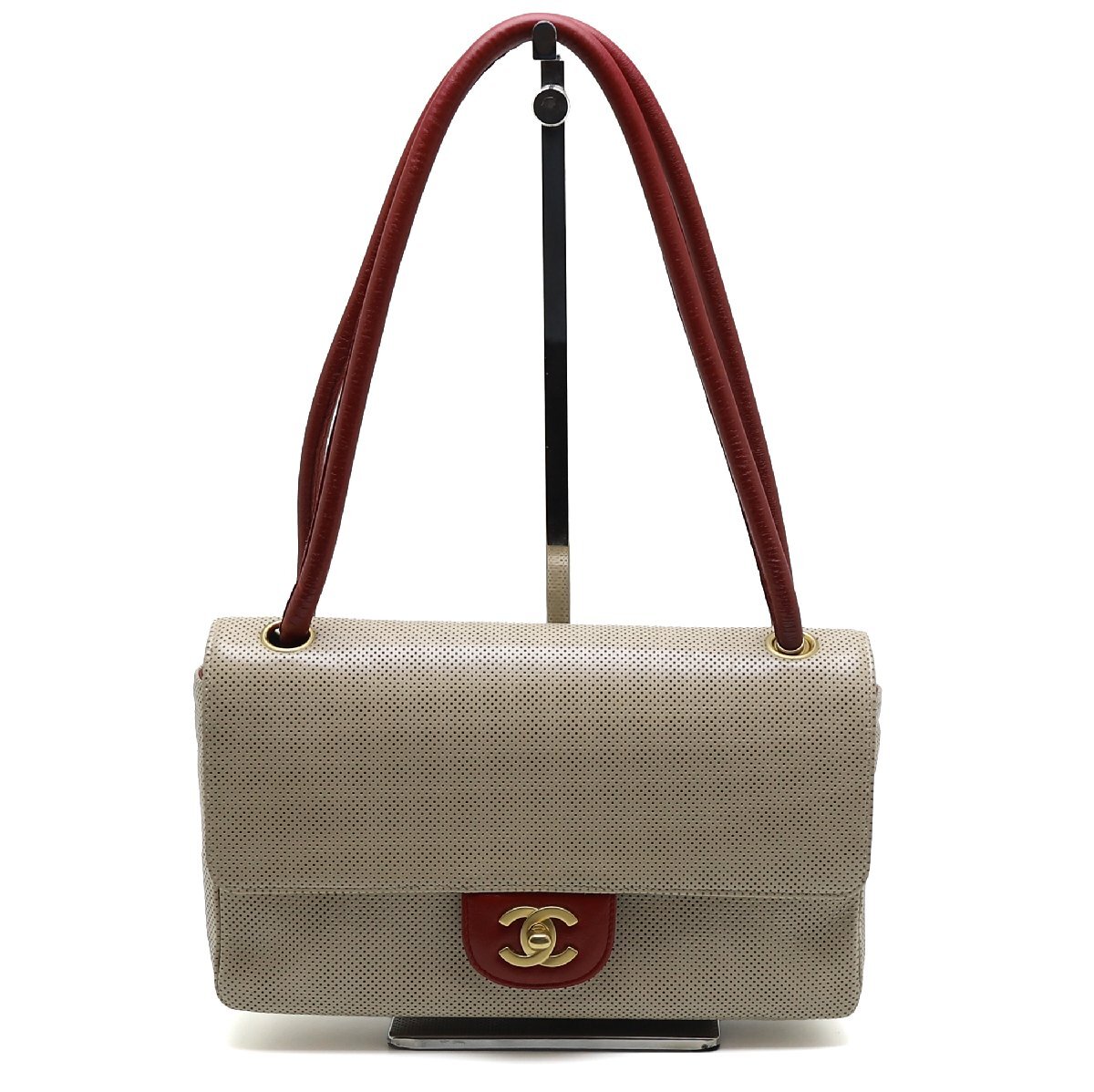 中古品 シャネル ココマーク フラップ ショルダーバッグ パンチングレザー ベージュ ゴールド金具拍卖