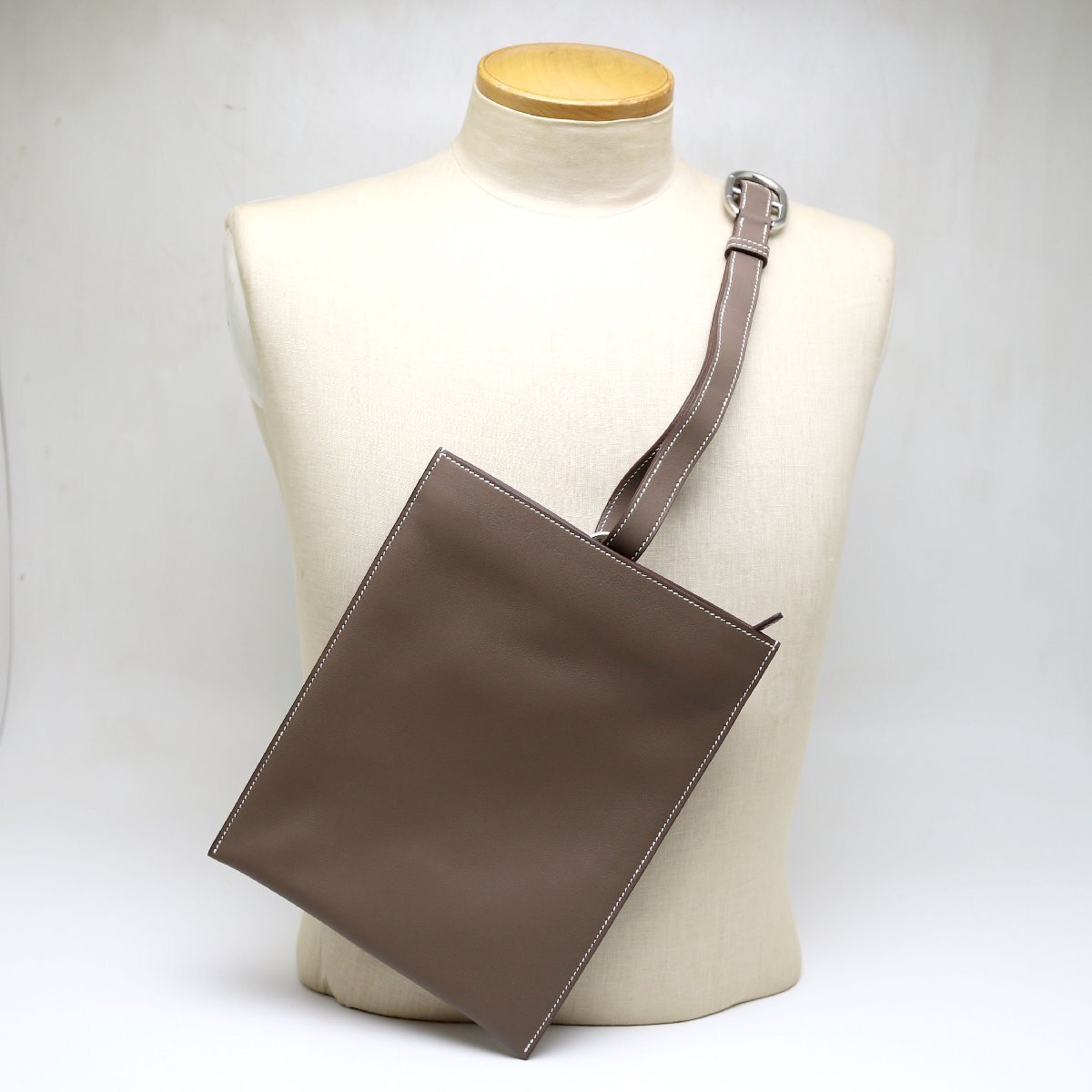 中古美品 エルメス ポッシャンプリュス エトゥープ U刻印 2022年製 メンズ ボディバッグ HERMES拍卖