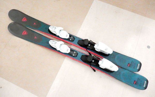 ROSSIGNOL ロシニョール ジュニアスキー板+新品ビンディングセット EXPERIENCE PRO KID's 110cm拍卖