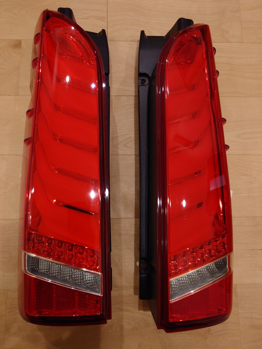 200ハイエース ヴァレンティ ULTRA Σ テールランプ 250821A拍卖