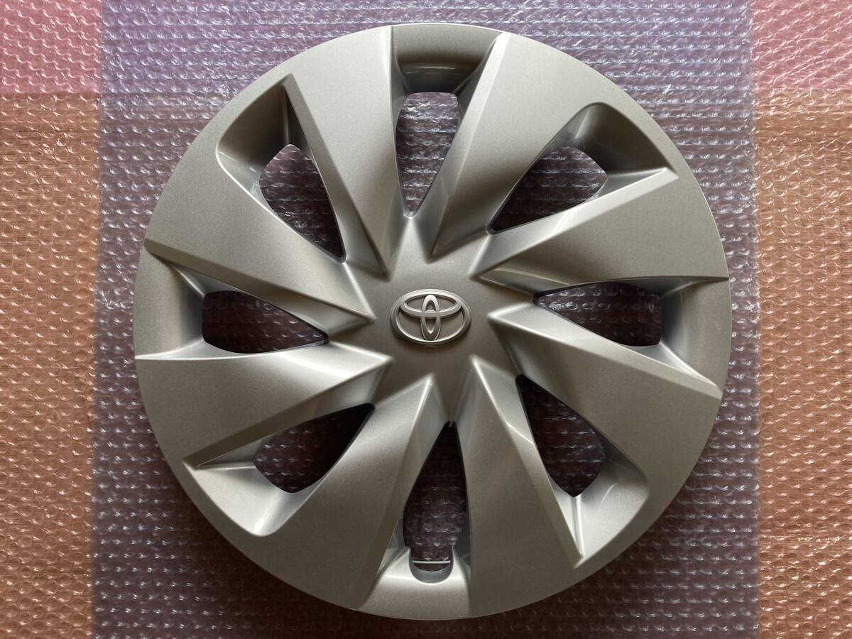 新車添付 未使用品 トヨタ ヴィッツ 純正 14in ホイールキャップ 42602-52630 1枚 ☆①拍卖