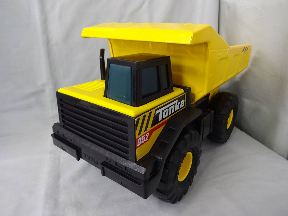 TONKA トンカ 大型ミニカー スチール ダンプトラック はたらく車 幅約20cm 高さ約26cm 全長約42cm拍卖