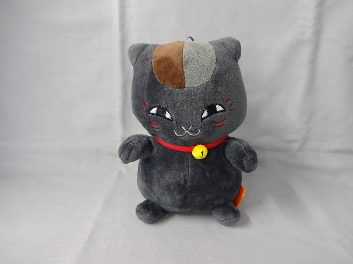 夏目友人帳 黒ニャンコ ぬいぐるみ 高さ:約20cm 横幅:約15cm 奥行:約10.5cm 頭頂部に紐付き 黒猫拍卖