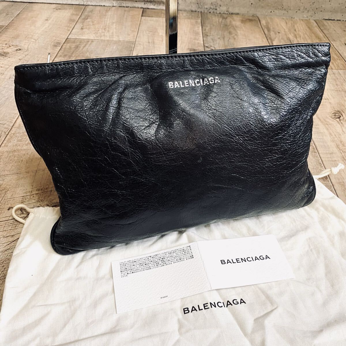 本物☆BALENCIAGA バレンシアガ アイコンロゴ クラッチバッグ レザーバッグ ビジネスバッグ 黒 ブラック セカンドバッグ メンズ レディース拍卖