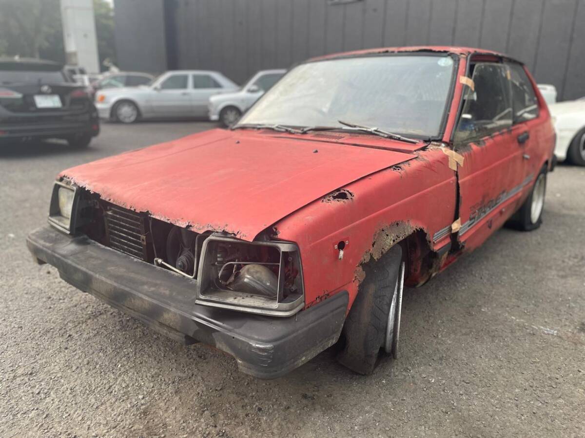 《希少車》トヨタ KP61 スターレット 5速MT 昭和58年11月 エンジン4K 2枚ドア 書類有り 鍵無し拍卖