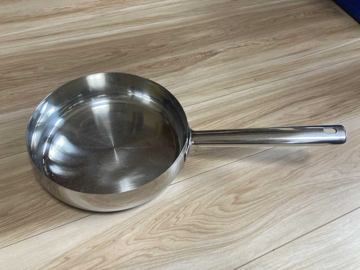 ヘンケルス ミラノシリーズ ステンレスフライパン 21cm ステンレス HENCKELS ツヴァイリング フライパン拍卖