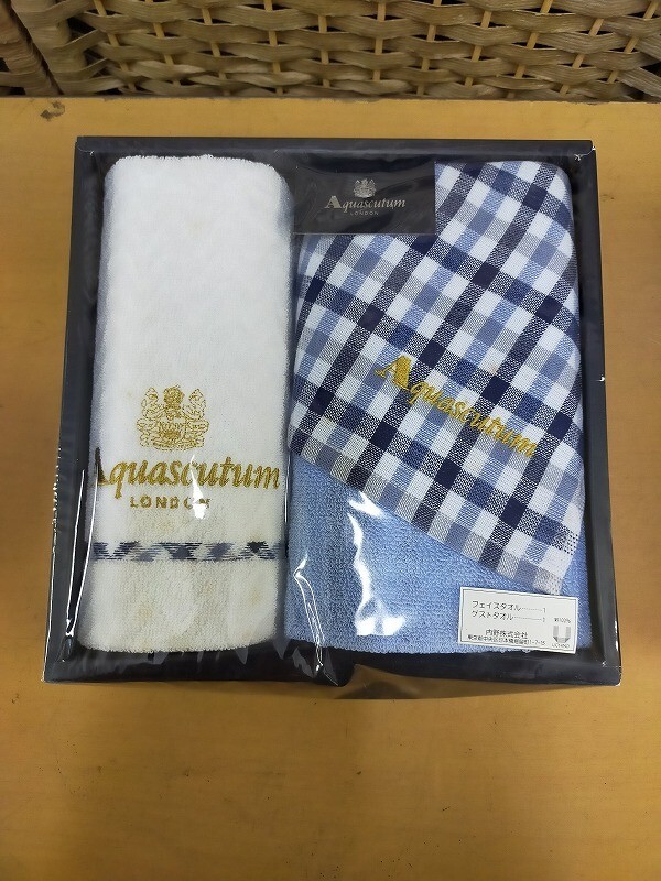 E29-20250809-09 Aquascutum アクアスキュータム フェイスタオル&ゲストタオル ギフトセット 箱付き拍卖