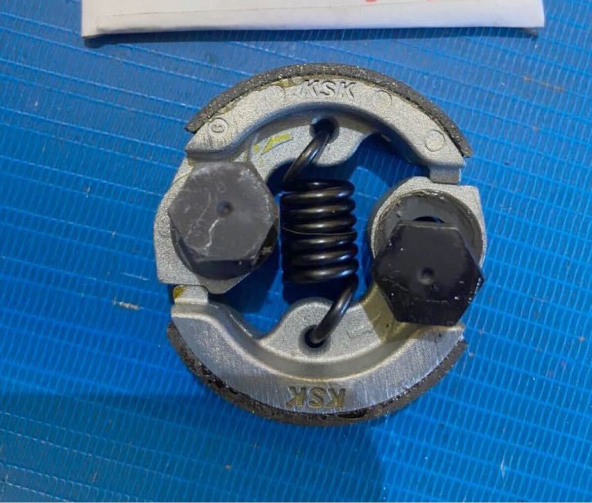 未使用草刈機刈払機部品パーツ 純正遠心クラッチ BIGM丸山/BC20T/BC200T/BC233MN/MBC265/BC20C/BC203S/BC233SN/MB2300/BC26M/GKB2200等へ拍卖