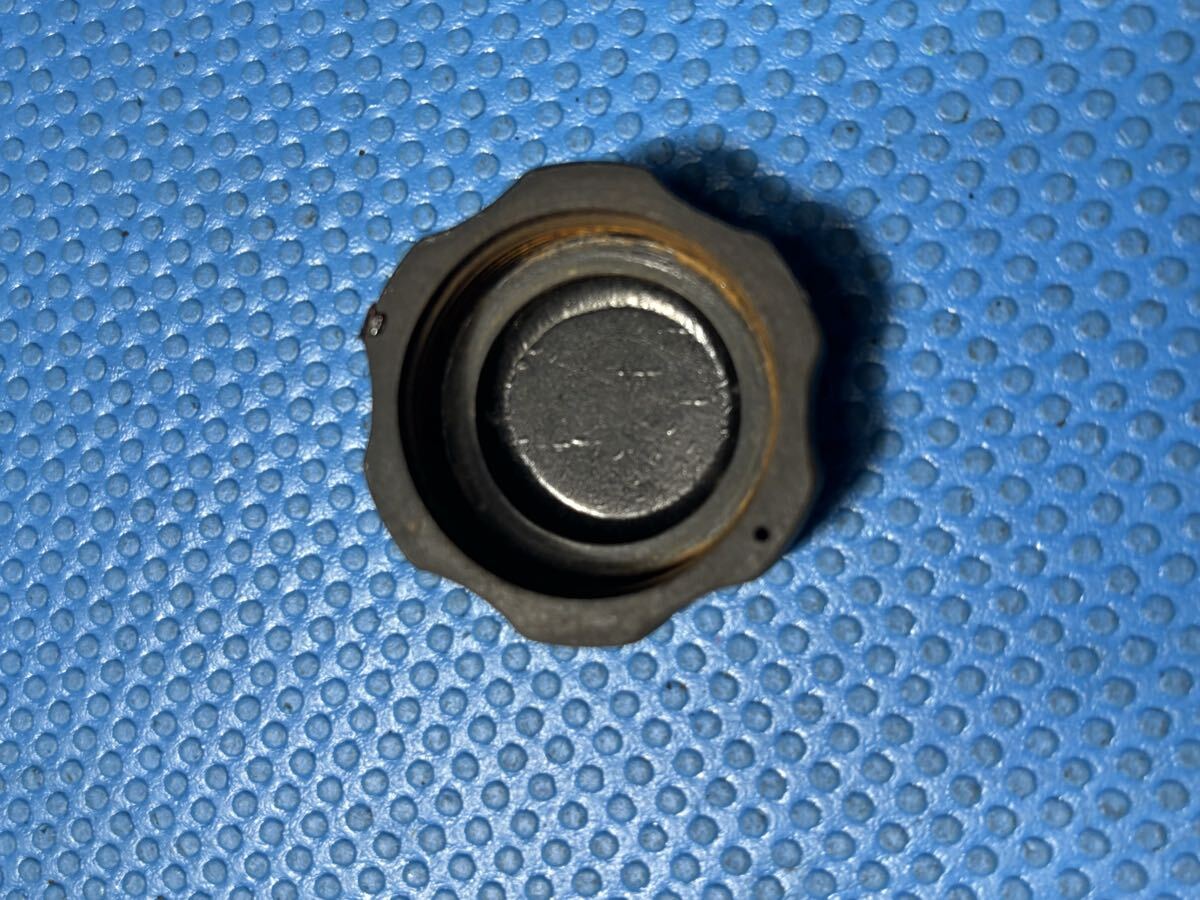 送料430円可 ガソリンエンジン 部品パーツ 蓋 フタ キャップ ヤンマーGE50 その他適合機種不明 寸法にてご確認ください拍卖