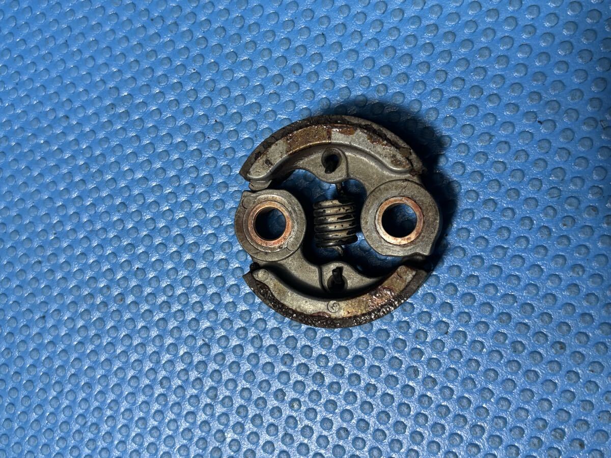 送料210円 草刈機 刈り払機 部品 パーツ 遠心クラッチ タナカ CB21H / CB21HT などへ拍卖
