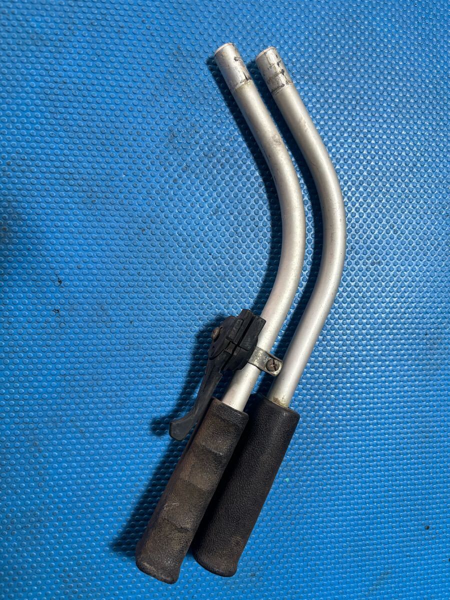 草刈機刈払機部品 両手ハンドル ハンドル径 16mm カーツ三菱 丸山タナカスチールゼノア新ダイワマキタロビン拍卖