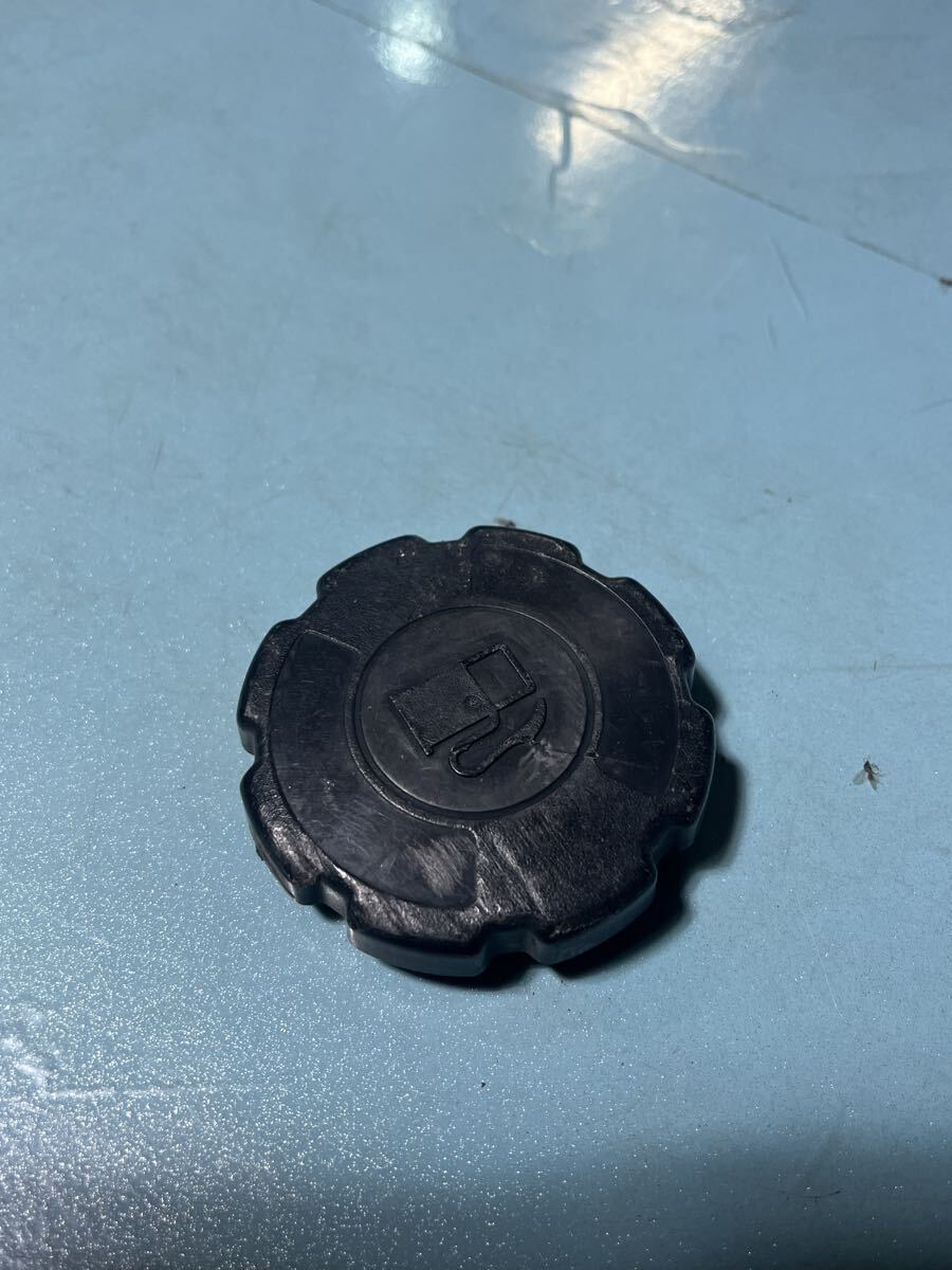 ガソリンエンジン 部品パーツ 蓋 フタ キャップ ホンダ GX140 より取り外し その他適合機種不明拍卖