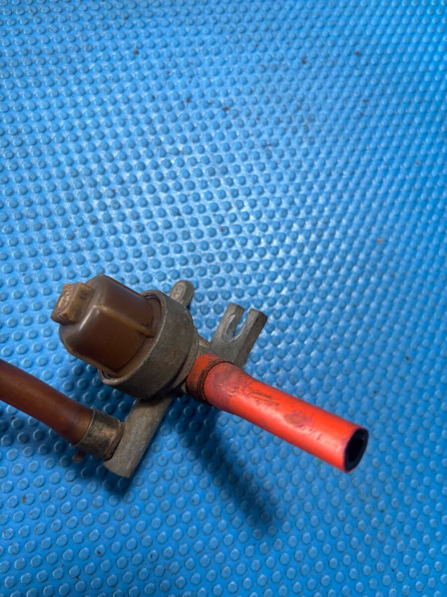 ガソリンエンジン 部品パーツ 点火部品 燃料コック クボタ GS130 などへ 汚れあり 拍卖