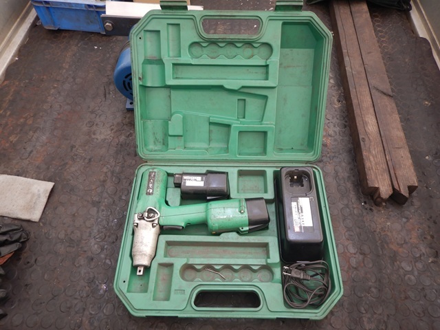 充電式ボルトレンチ 日立工機 WH 10DA 型拍卖