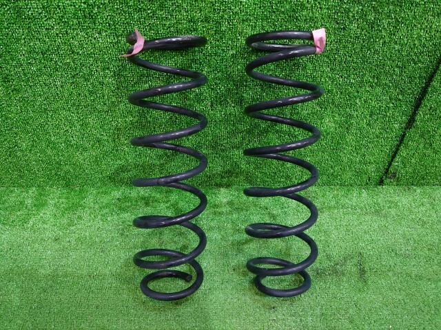 タント 6BA-LA650S Rスプリングセット 48231-B2E00(左右)拍卖