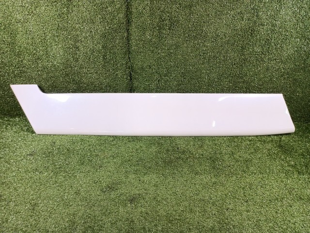 エスクァイア ノア ヴォクシー DBA-ZRR85G 左リアフェンダー/クォーターパネル 60836-28040-A0 左スライドレールカバー拍卖