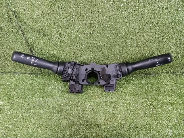 アクア DAA-NHP10 ディマースイッチ 84652-52270(ワイパー)84140-42030(ヘッドランプ) 84652-52271(ワイパー)拍卖