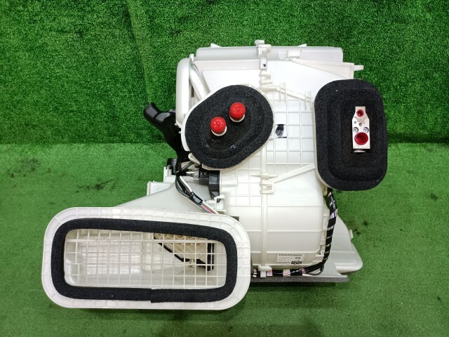 エクストレイル DAA-HNT32 A/C AC エアコンクーリングユニット 27210-4BH2A拍卖