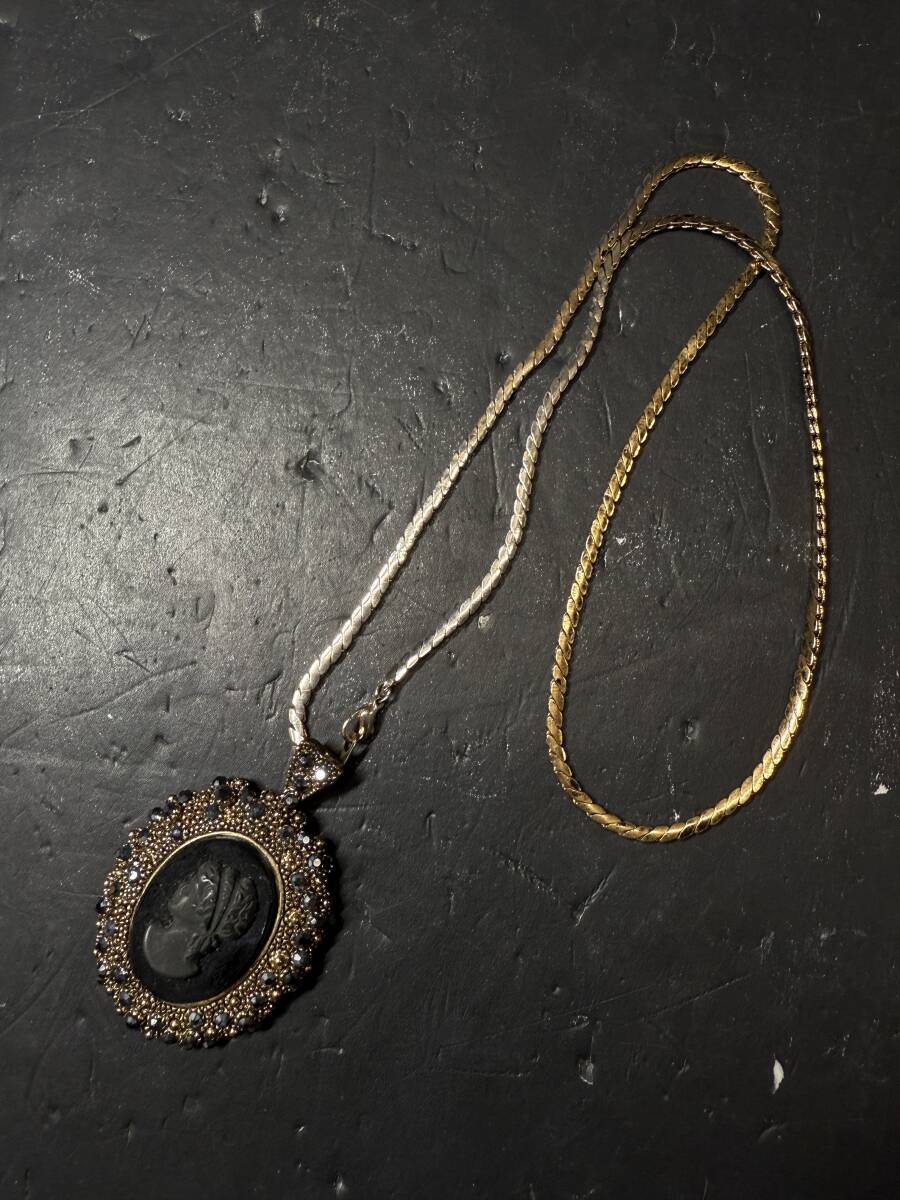 ★コレクター必見 ビンテージ カメオ風 ペンダント ブラック レディース アクセサリー コレクション Nn857拍卖