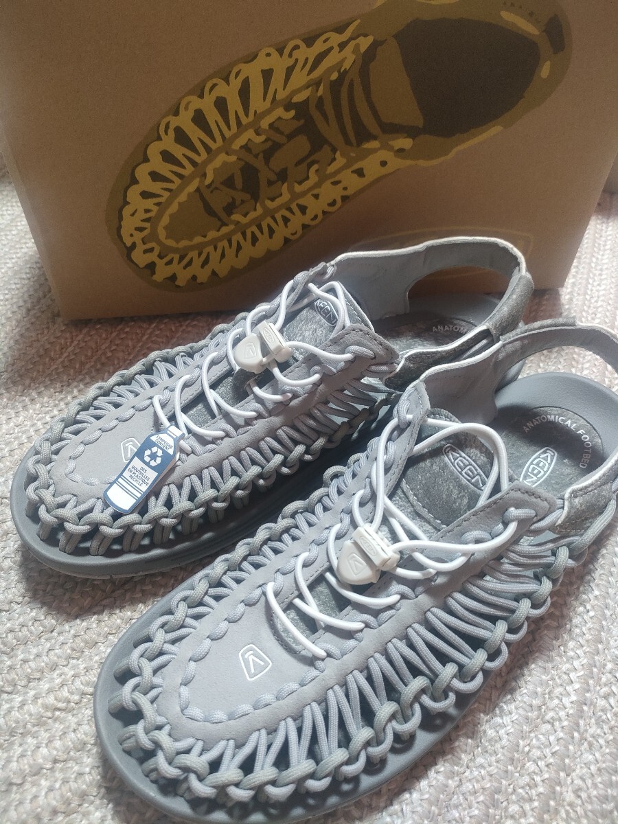 新品 未使用 KEEN UNEEK 27cm US9 グレー キーン ユニーク サンダル スニーカー メンズ アウトドア拍卖