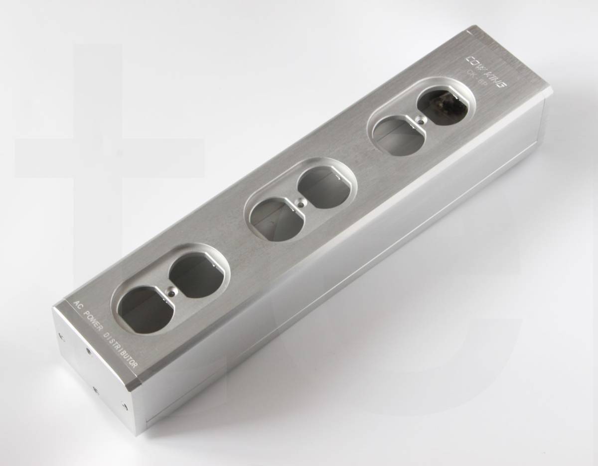 総アルミ製シャーシケース C6S 重厚6口電源タップ HUBBEL COOPER IECコンセント対応 ハイエンドグレードオーディオ用 ACインレット自作に拍卖