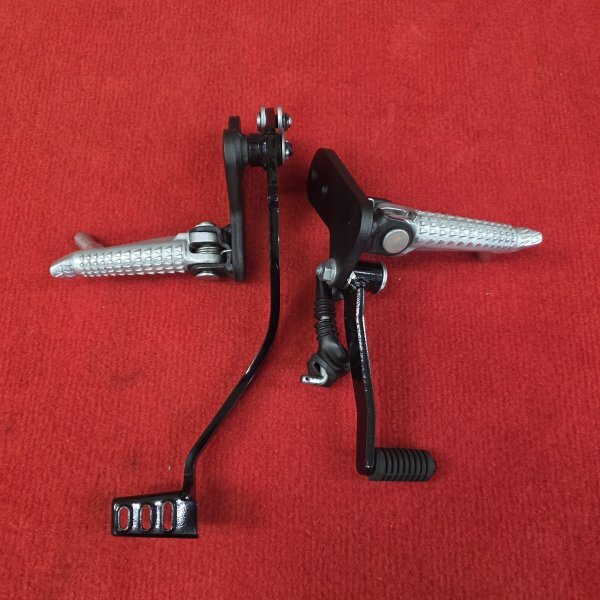 KAWASAKI Z125 PRO (2BJ-BR125H)ブレーキペダル シフトペダル 純正ステップ左右 セット 転倒傷なし B拍卖