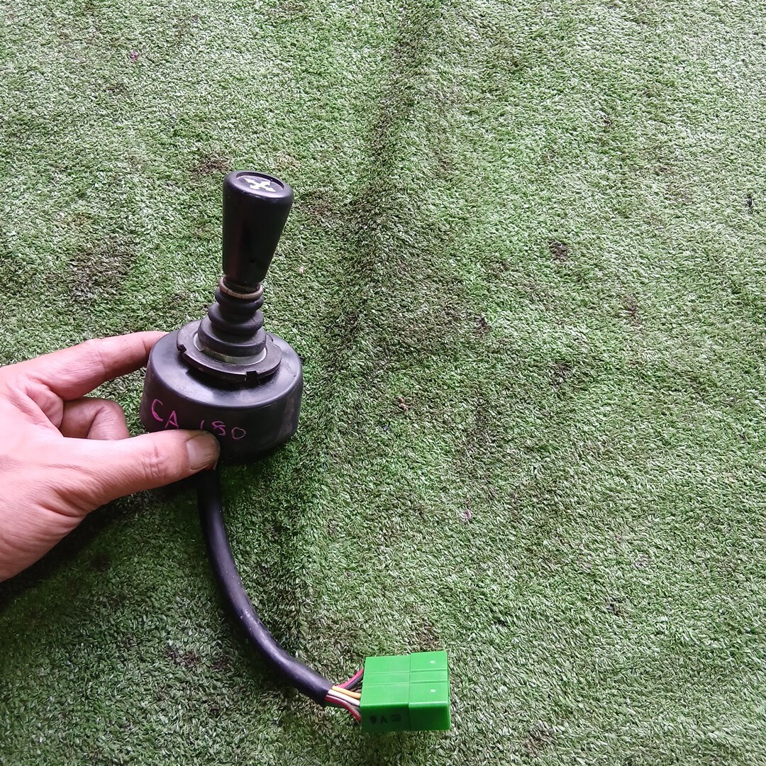 ヤンマー コンバイン CA180 CA オーガ レバー 動作OK 昇降 旋回 稲刈り 刈取り 倉庫内保管拍卖