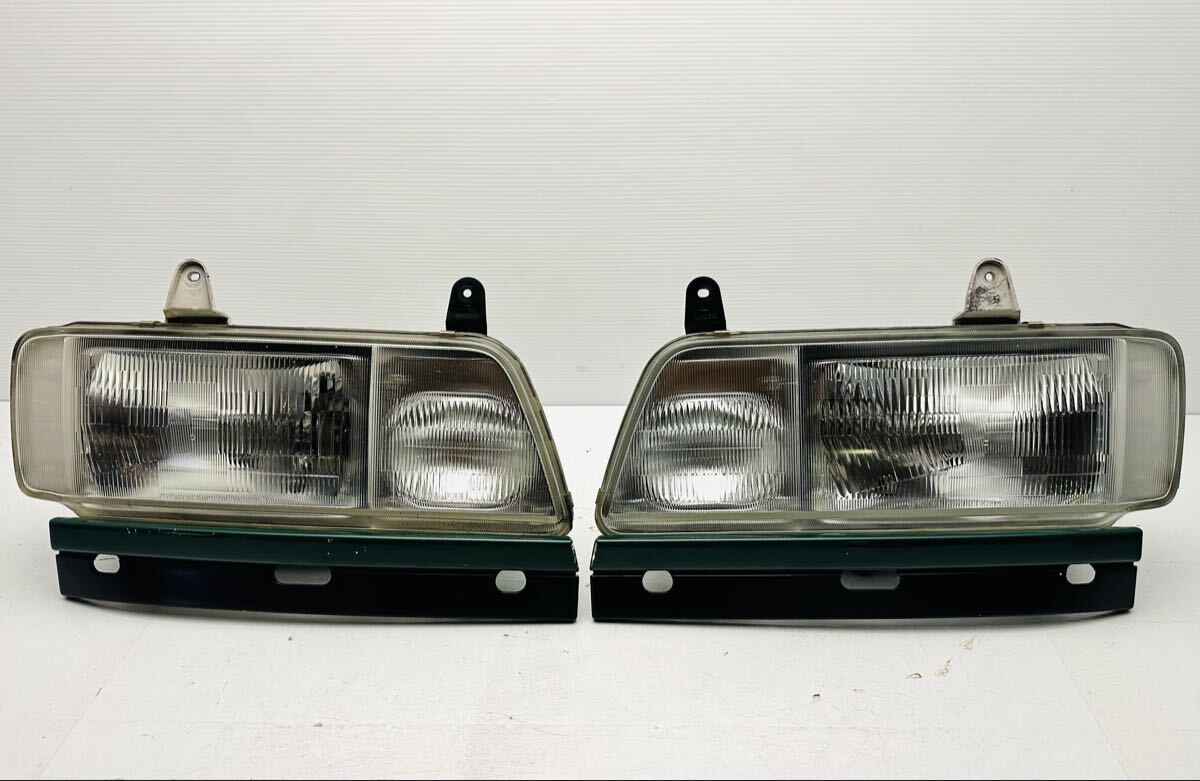 ★当日発送★動作品★ISUZU フォワード ギガ 24V ハロゲン FSR34L4SZ 純正 左右セット ヘッドライト KOITO 100-21510 ヘッドランプ (S245)拍卖