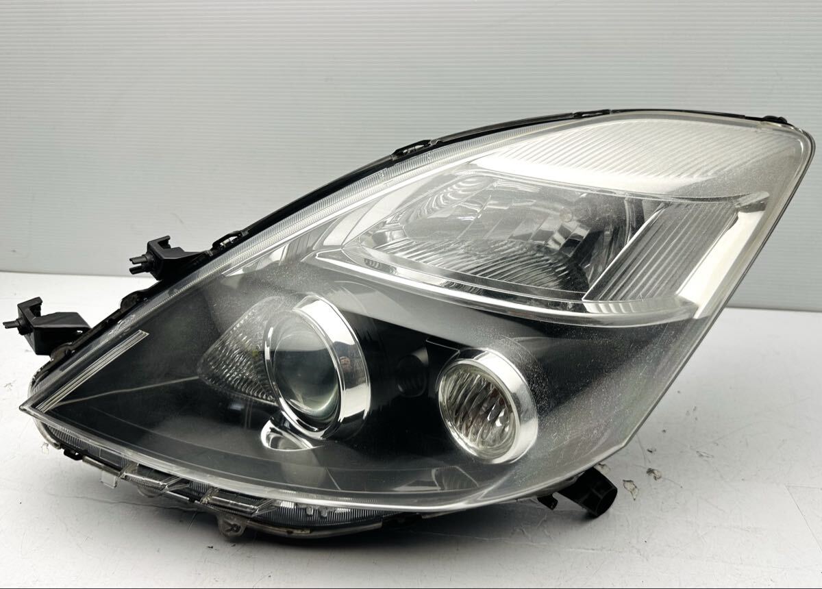 アイシス ANM15/ZNM10/ZGM15 純正 ヘッドライト HID 左 KOITO 44-72 100-78937 打刻 H インナーブラック (T252)拍卖