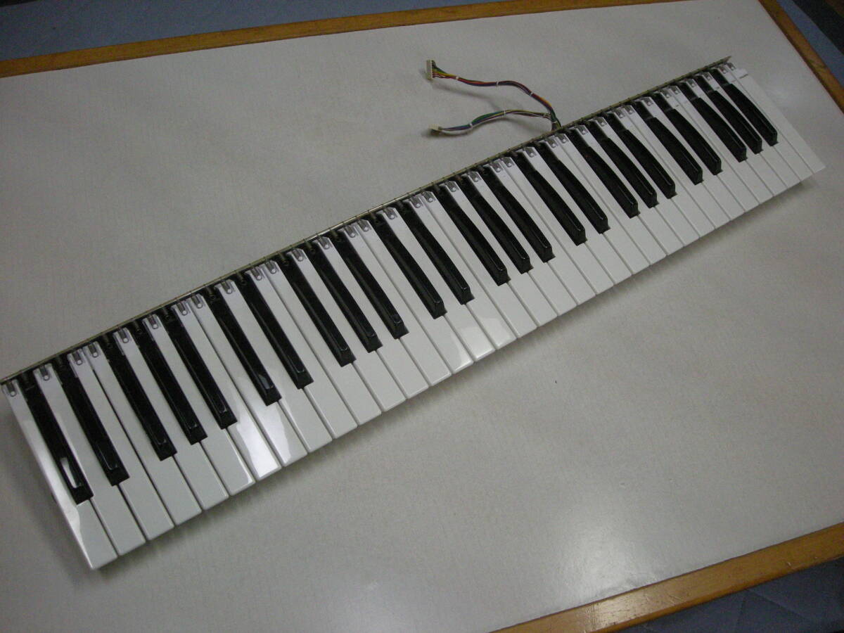 Roland ローランド JUNO-106S用 キーボード 鍵盤 61鍵 部品 中古拍卖