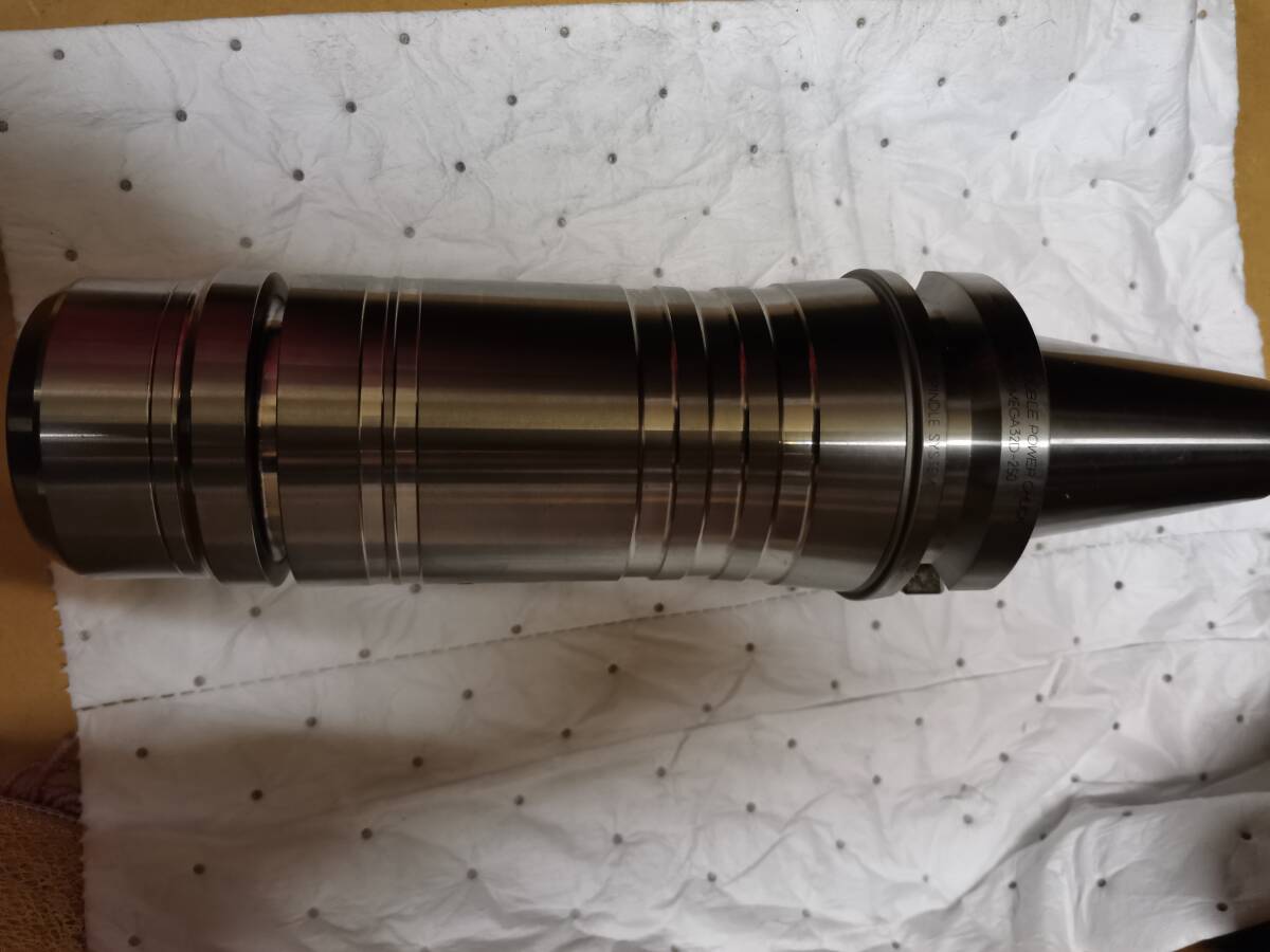 大昭和精機 BIG DAISHOWA メガダブルパワーチャック ミーリングチャック BBT50-MEGA32D-250拍卖