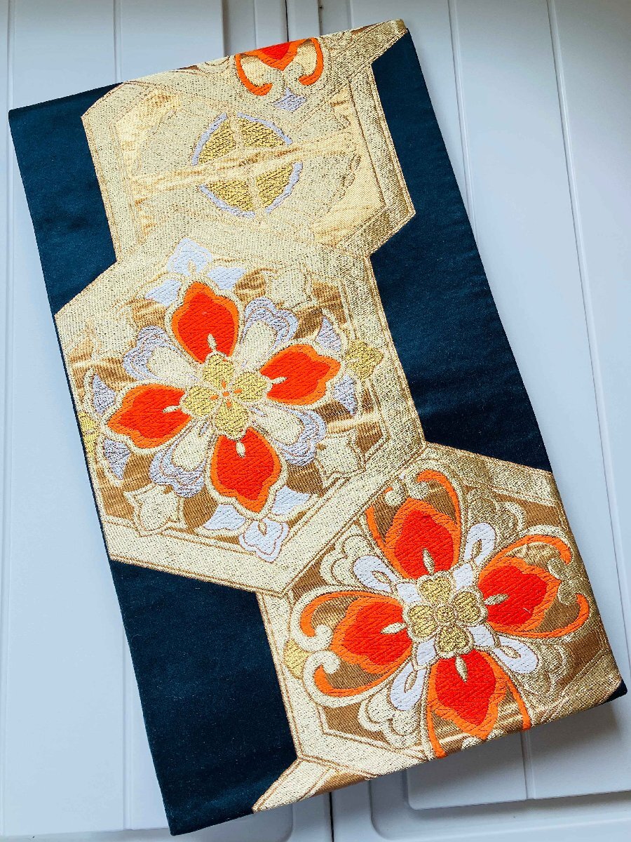 袋帯 正絹 / 黒色系 ブラック系 / 豪華な柄 草花文 亀甲 幅約31cm 着物帯 TCS着物 W55拍卖