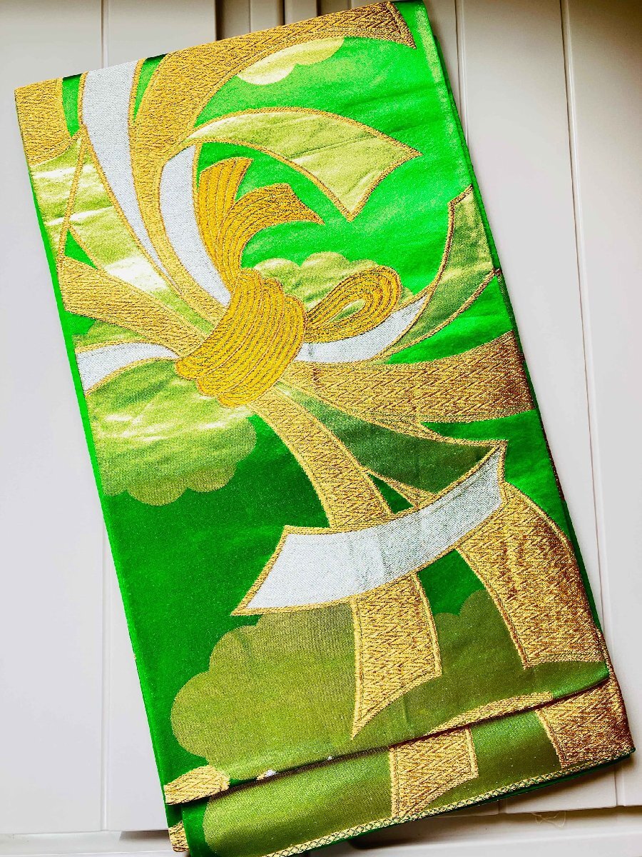 袋帯 正絹 / 緑色系 グリーン系 / 金糸 豪華な柄 幅約31cm 着物帯 TCS着物 W53拍卖