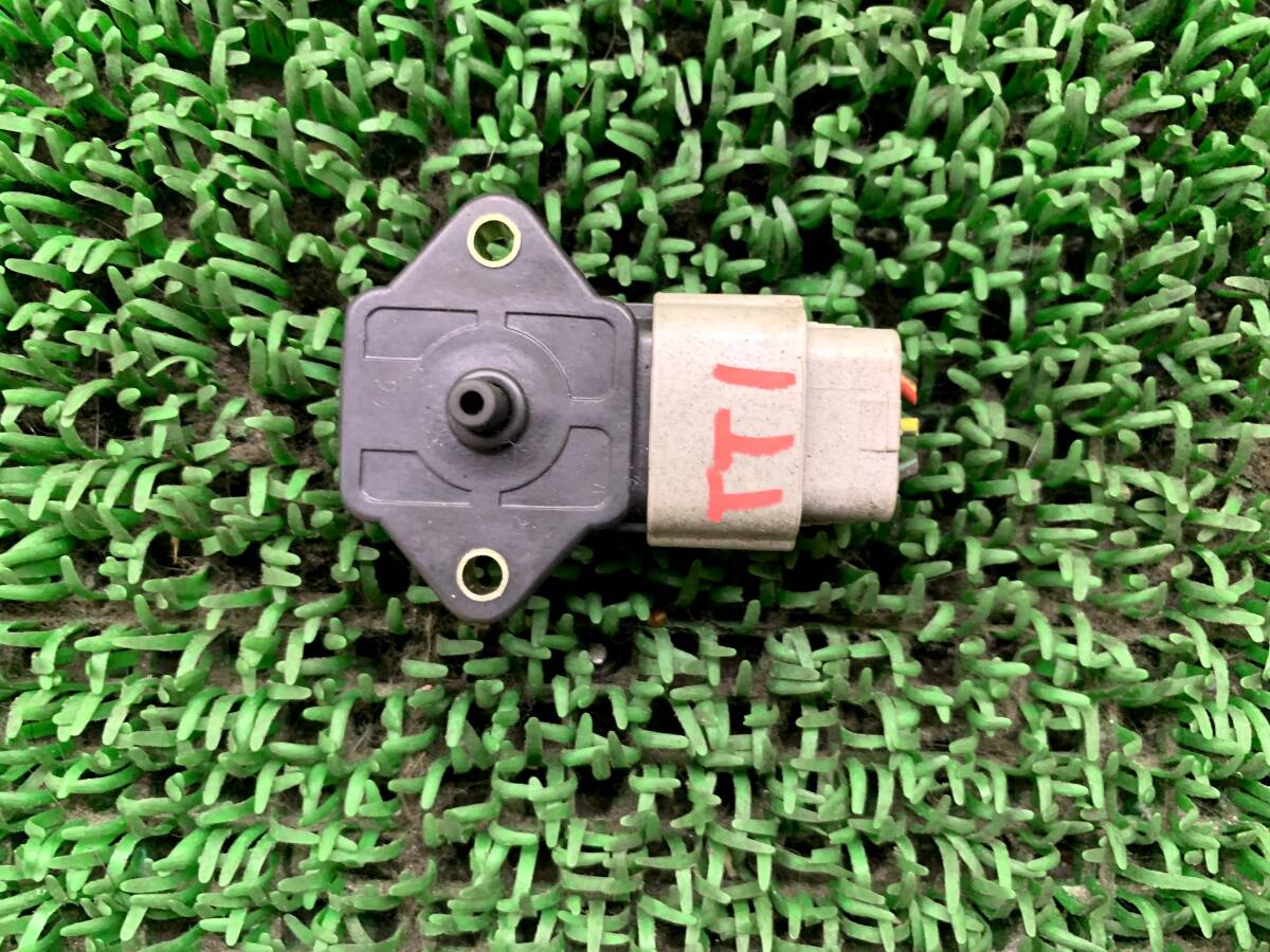 即決値段 動作OK Z2-2 スバル サンバー TT1 TT2 TW1 TW2 マップセンサー MAPセンサー PS62-03拍卖