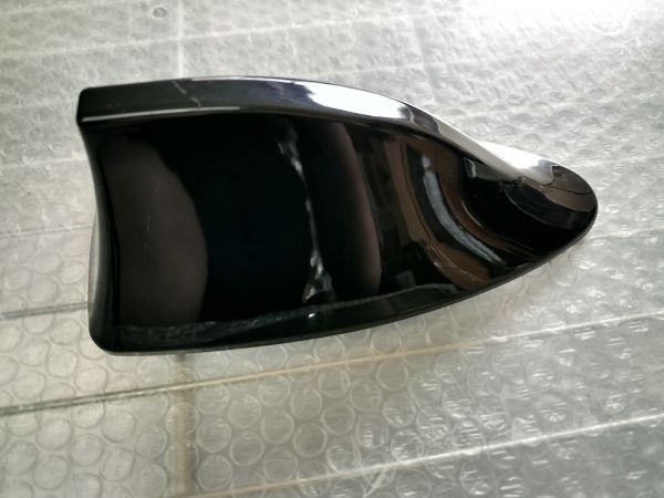シャークアンテナ ブラック 汎用 トヨタ マツダ スバル スズキ ダイハツ ニッサン ミツビシ 訳アリ 傷アリ 送料無料拍卖