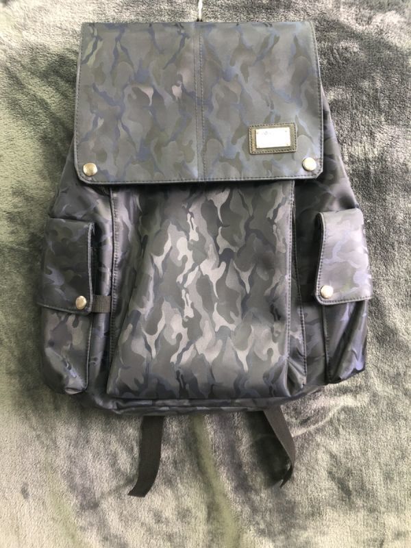 大容量リュック ビジネスリュック 通勤リュック 通勤バッグ 通学リュック 軽量 ナイロン 迷彩 ネイビー 訳アリ a1拍卖