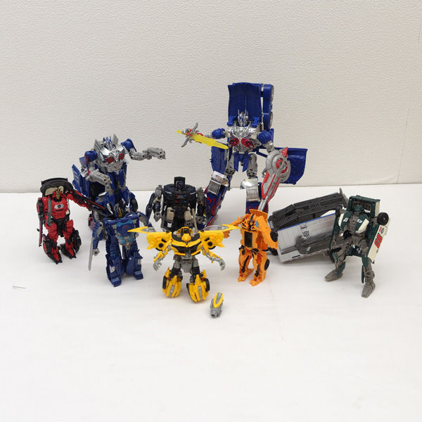 ★ トランスフォーマー ホビー おもちゃ おまとめ 8体 変形 オプティマスプライム バンブルビーなど 中古品 現状品 (0220532001)拍卖